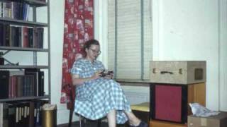 Video-Miniaturansicht von „Connie Converse - Honeybee“