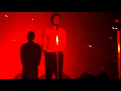 კაპიტან სტენდი ლორდის დაკითხვა