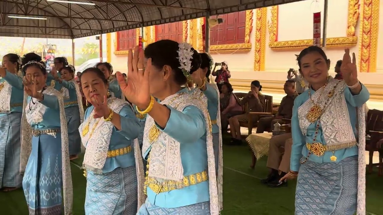 รำบูชาแม่บายศรี ศิลปิน ต้นรัก  ศิลป์เศียรเกล้า ท่ารำ ครูนิรันดร์