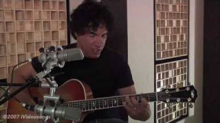 Video voorbeeld van ""She's Gone" by Hall & Oates Preview Lesson"