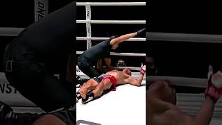 Cleanest KO you’ll see today.#Shorts  ​#Viral​#Trending#kickboxing #mma #ufc #boxing#shortvideo