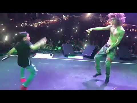 Niño Sorprende A Jon Z En Tarima Y Canta Subió A Un Niño A Cantar Viajo Sin Ver Completo