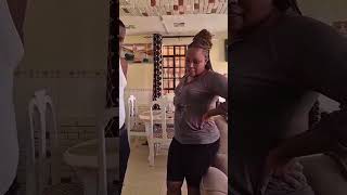 RIU UYU NUU???😂😂 A crazy housegal 😂😂😂