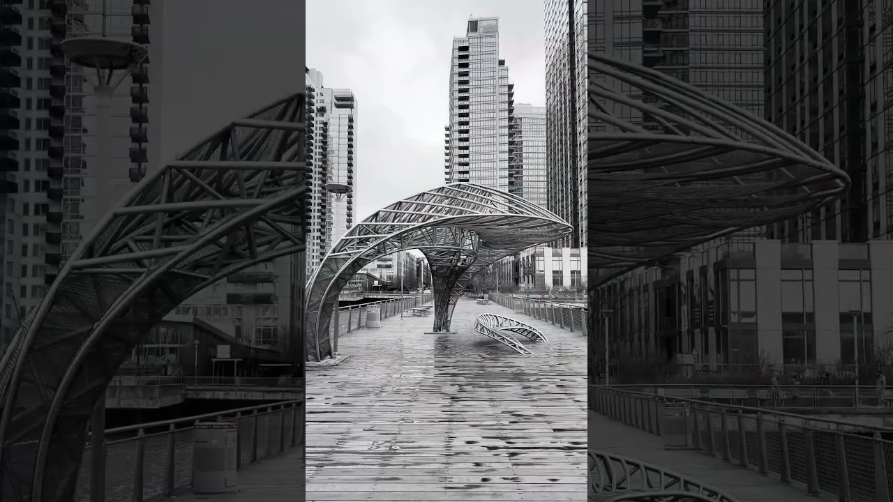 Gorgeous views from North 5th Street Pier and Park in Brooklyn, New York City
