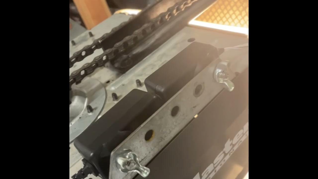 Liftmaster 1245R vs 2255 YouTube