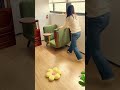 広げたらベッドに!?😳ワンルームで使いやすい折りたたみソファベッド