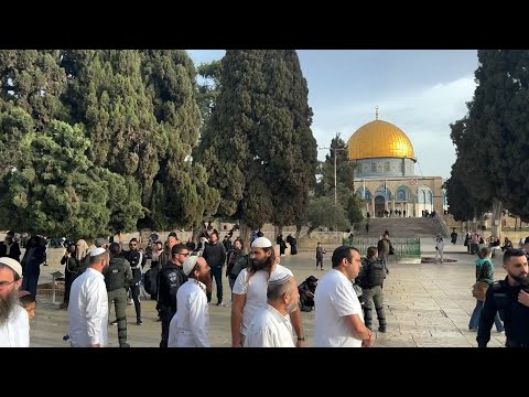 Group of Jewish people tours Jerusalem's al-Aqsa mosque compound | AFP