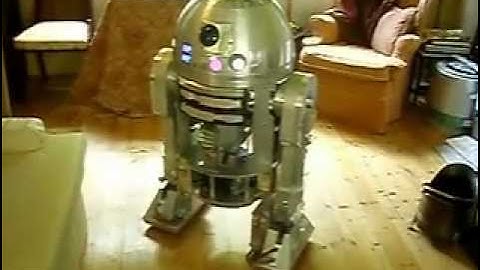 R2-D2 2-3-2 With Adruino in control.