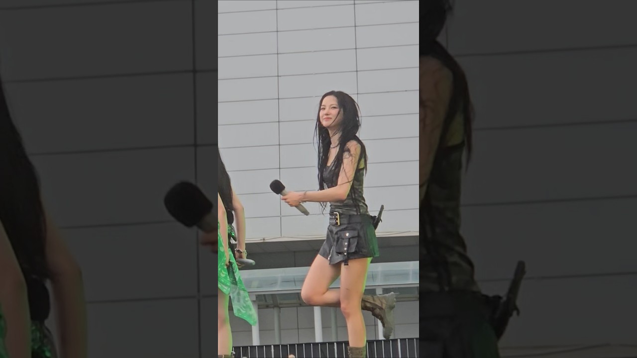 Kep1er Choiyujin waterbomb 