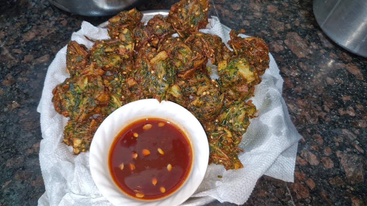 आलू पालक के कुरकुरे पकोड़े| Aloo Palak Pakoda|Crispy Aloo palak pyaz ke pakoda|