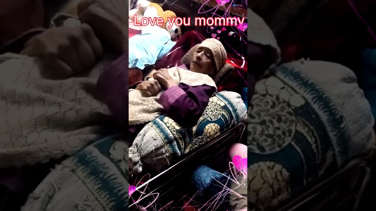 Maa😞😭#maa #loveyoumaa #mymother #rashmilivetalks #ytshorts #trending #love #dailyvlog