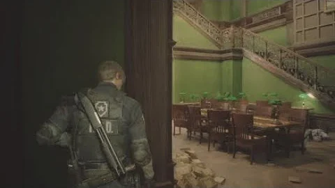 Resident evil 2 remake Hide and seek with Mr X