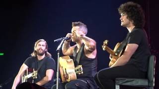 Robbie Williams - Happy Birthday Charlie - Sydney 27.10.2015