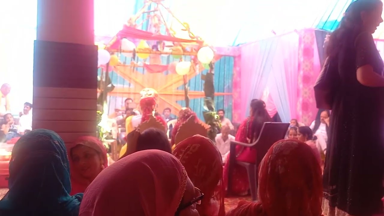 बेद किने जोडी नी मैं पिते ।।वहुत सुन्दर सुहाग  ।। please like share and subscribe 🙏🙏🙏