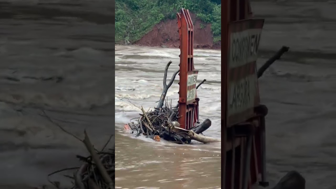 🥈 😱 Impressionante! Carreta é engolida após cheias NO RIO GRANDE DO SUL