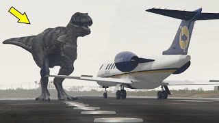 Dinosaurs Attack The Airport In GTA 5 (Plane Taking Off And Emergency Landing On The Beach) screenshot 4