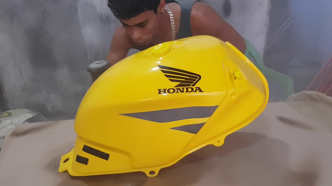 Aplicação de verniz sem escorrer.