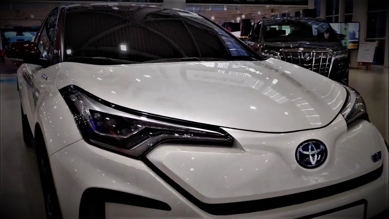 Toyota izoa ev