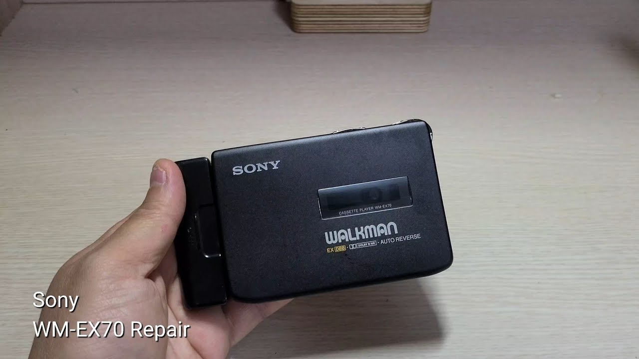 Vintage Sony WM-550C Cassette Walkman - YouTube