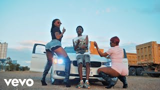 Download lagu Lyriii, Chuck Starr - Hot Gyal