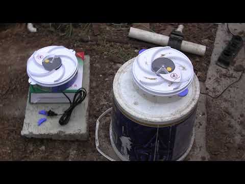 რითი ვებრძვი ფერმაში ბუზებს...