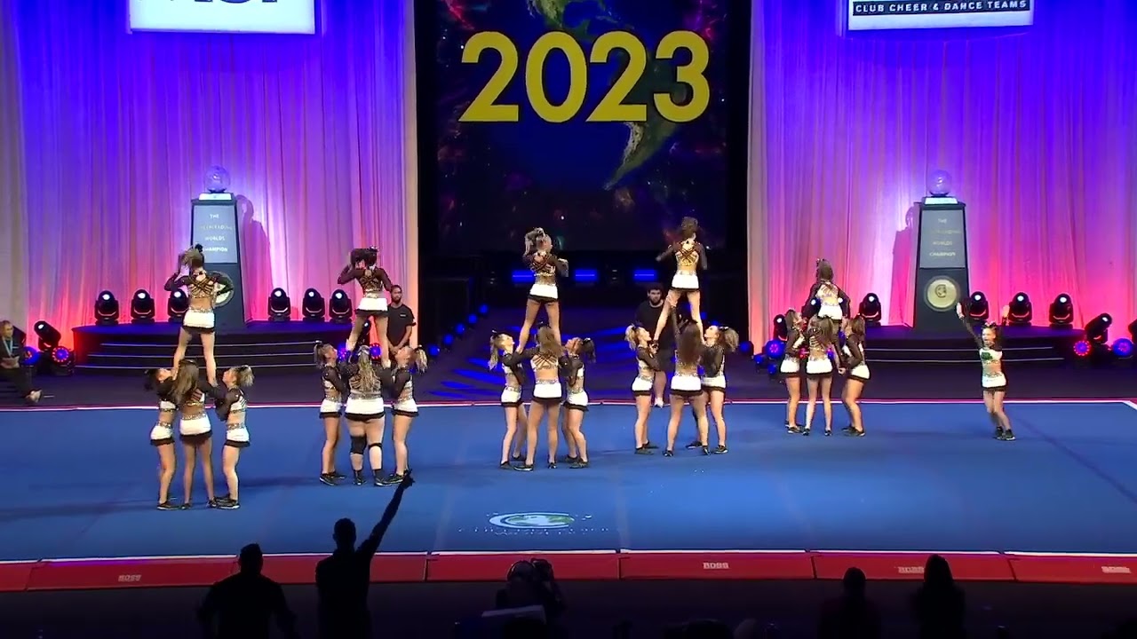 Long Island Cheer - Diamonds in Finals at The Cheerleading Worlds 2023