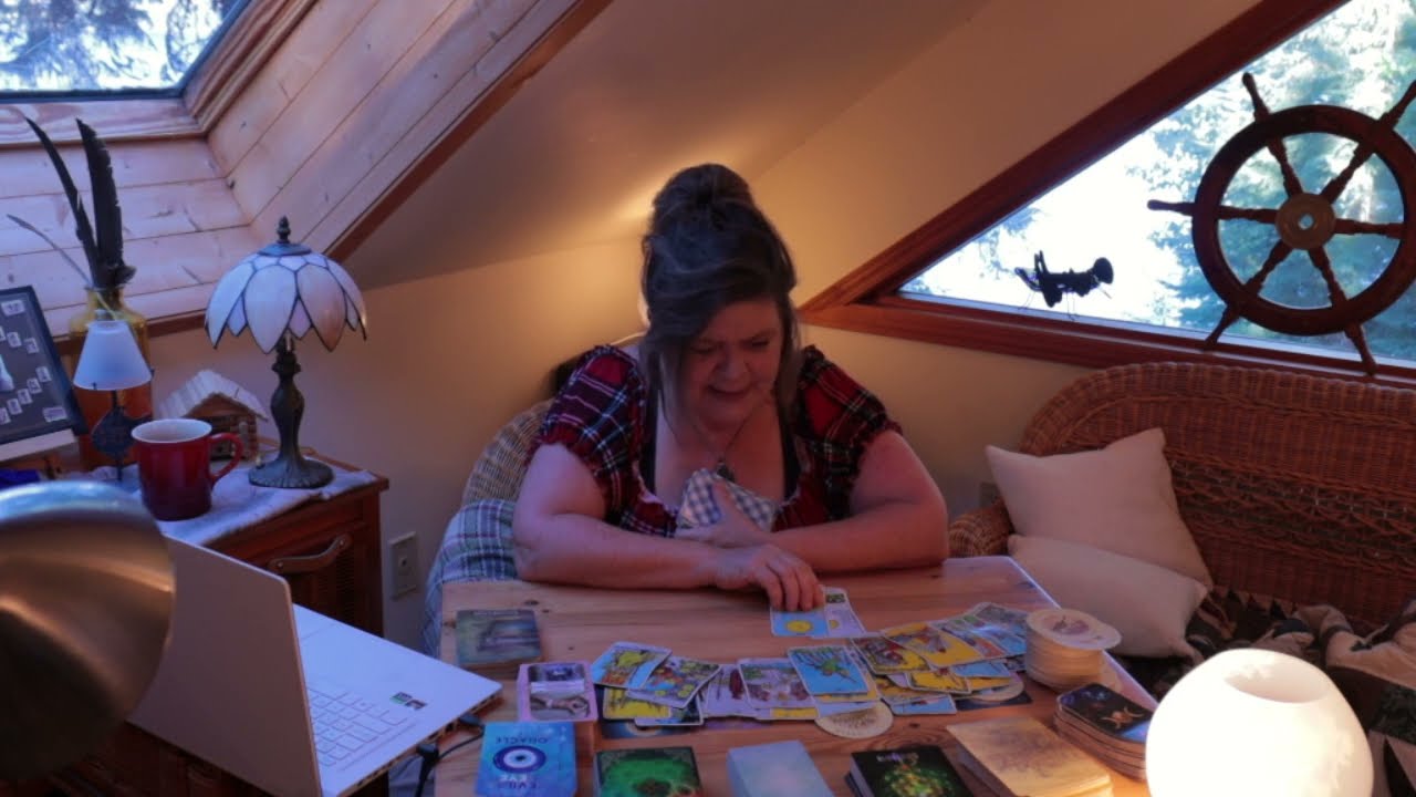 SAGITTARIUS BONUS THIS KARMIC IS UNGLUED OFF THE CHAIN! CAUSING TROUBLE MAKING SOME KIND OF THREATS