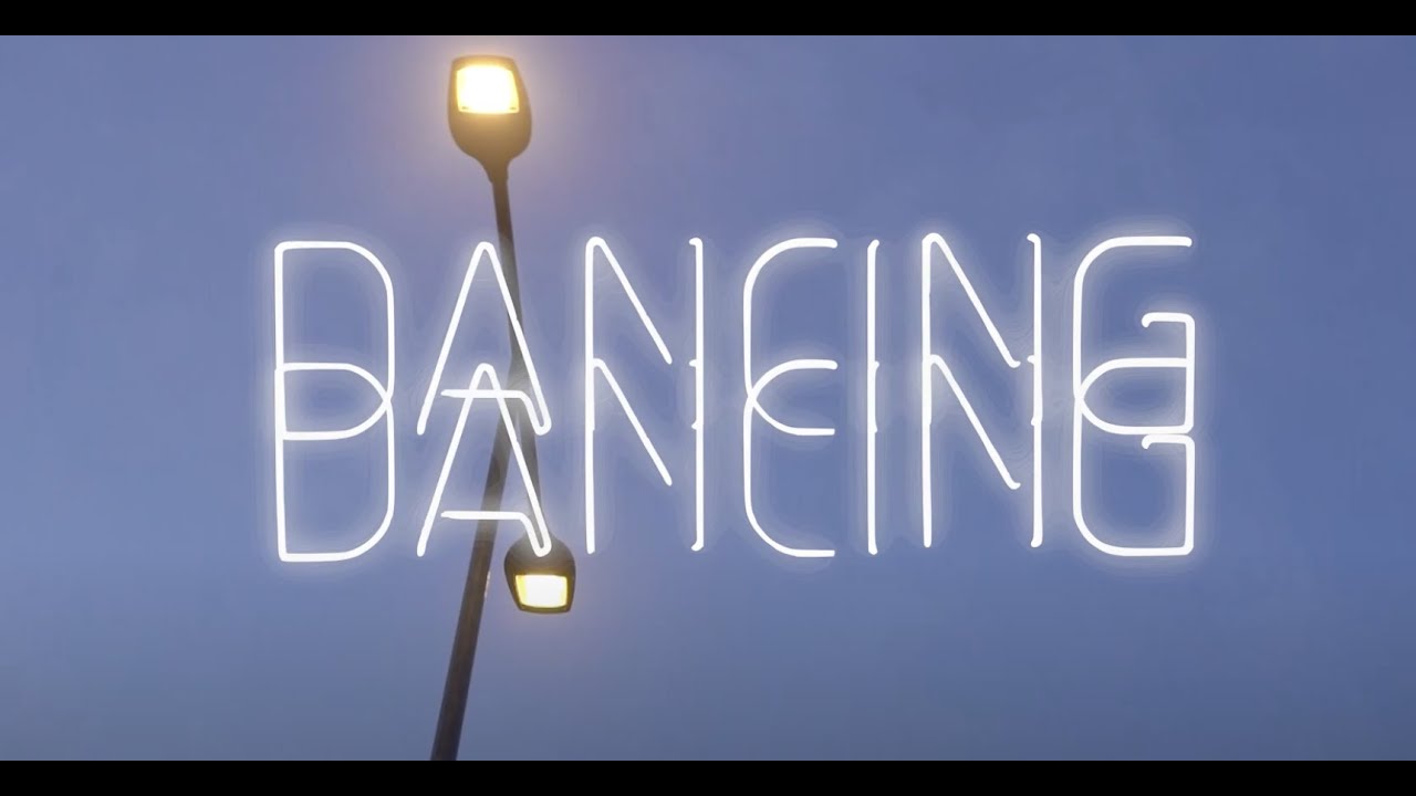 La Féline  -  Dancing  (Official music video)