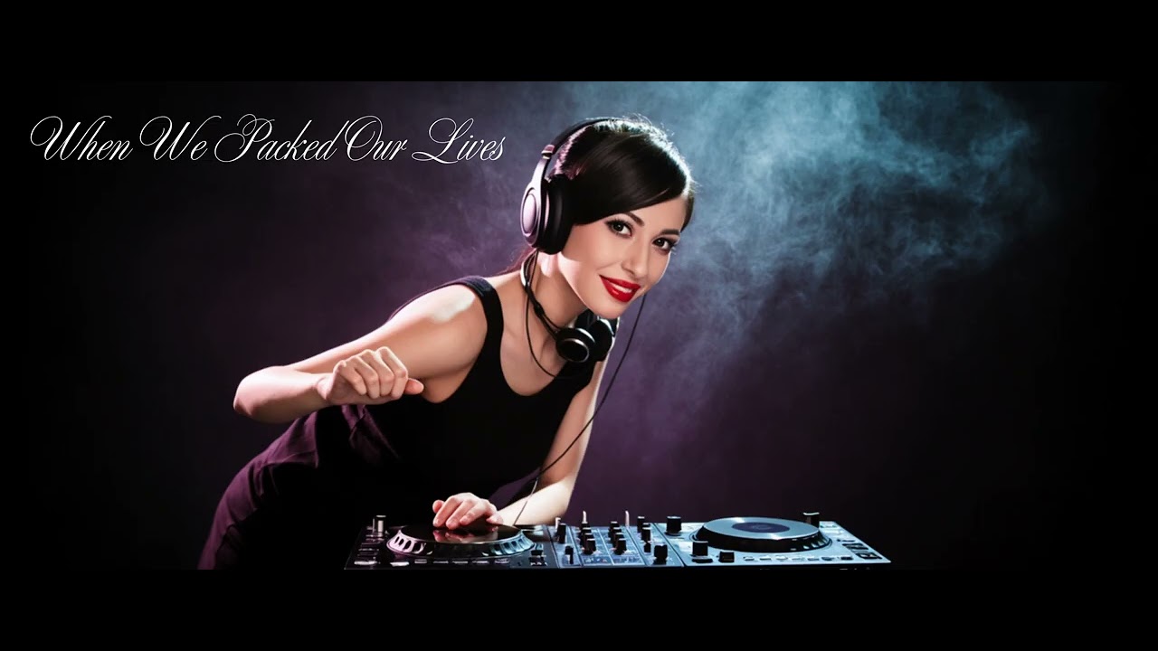 Techno Ambient Electronic Music   (When We Packed Our Lives)