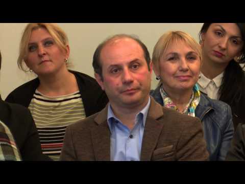 21.10.2016  რუსთავის სხვადასხვა საჯარო სკოლის წარმატებული პედაგოგები დააჯილდოეს