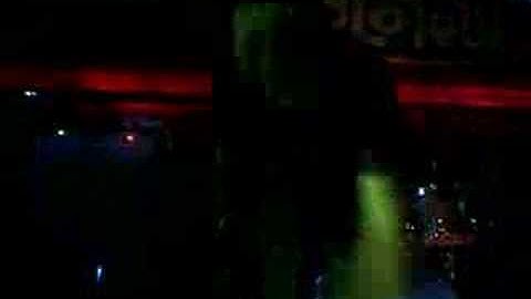 Minus The Bear - live - playing pedals by hands