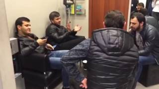Обложка Эльбрус красавец смотрит сквозь тучи Скачать Эльбрус красавец смотрит сквозь тучи