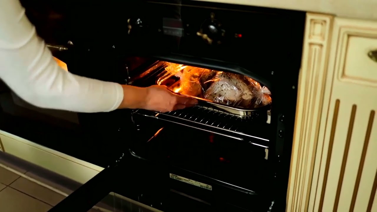 The Restaurant Workhorse: Kratos 29Y-057 Full-Size Convection Oven Review