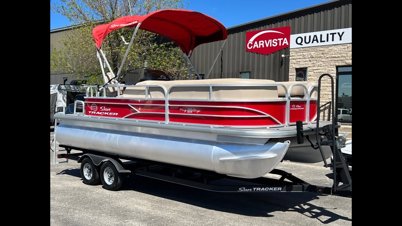 2017 Suntracker Party Barge 20 DLX 
