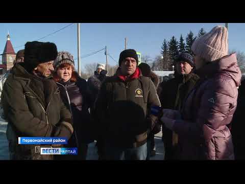 Жители сразу трёх сёл Первомайского района остались без единственного автобуса