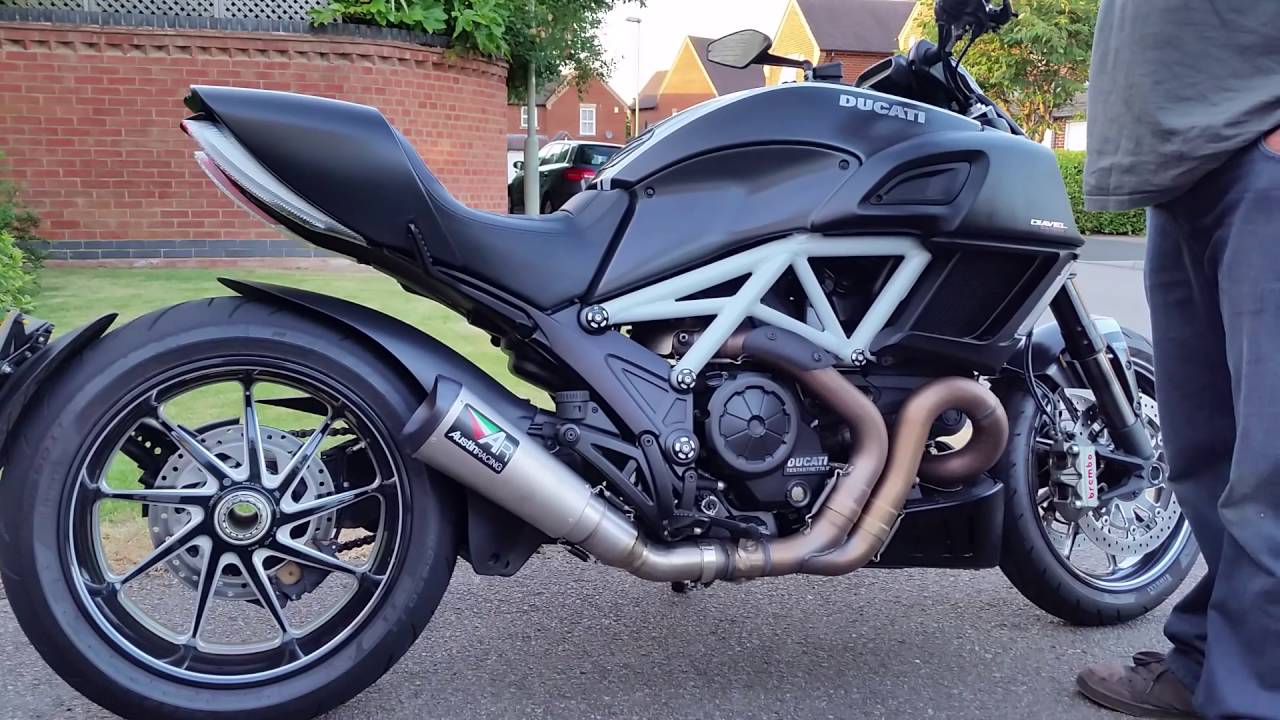 Ducati diavel Austin racing exhaust (no baffle ) . - YouTube