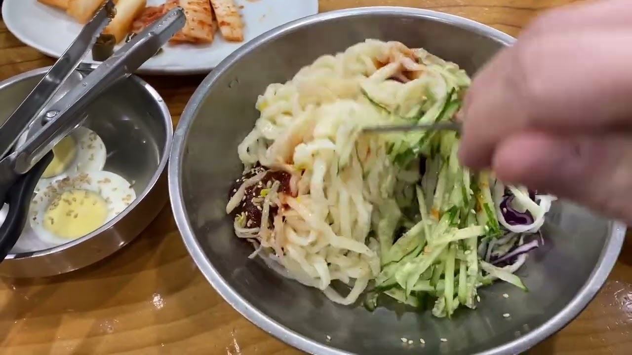 다랑 칼국수와 비빔칼국수