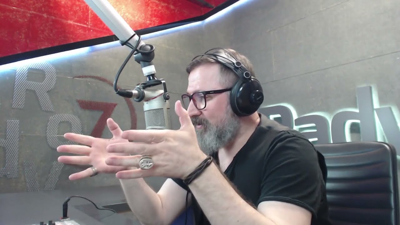 Benim hiç gönlümü almadılar Bi köşede kendi kendime affettim herkesi !