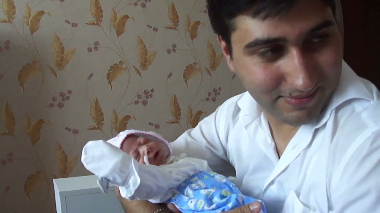 2012.06.12  Сару взяли из роддома