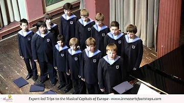 Vienna Boys Choir singing an Austrian Folk Song