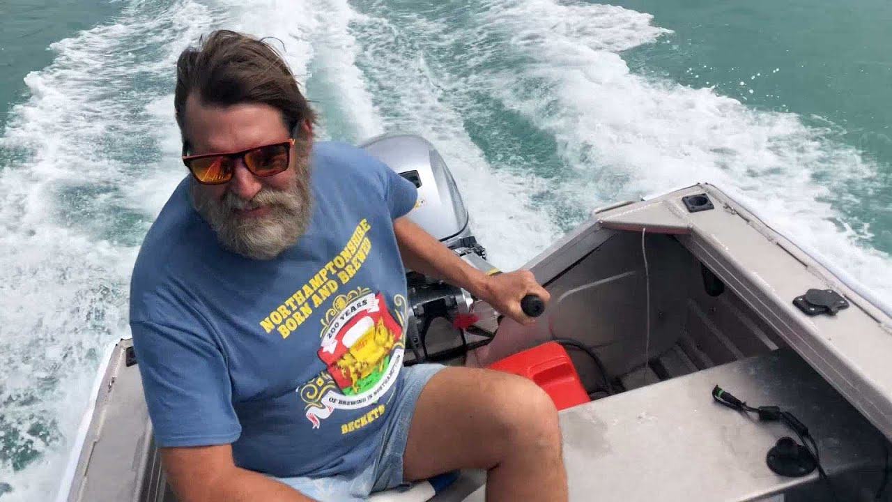 Ep 207 | Peanut Gets a New Outboard and a Sail to Butterfly Bay, Whitsundays, Sailing Nutshell