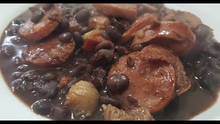 Deliciosa feijoada simples,muito facil de fazer