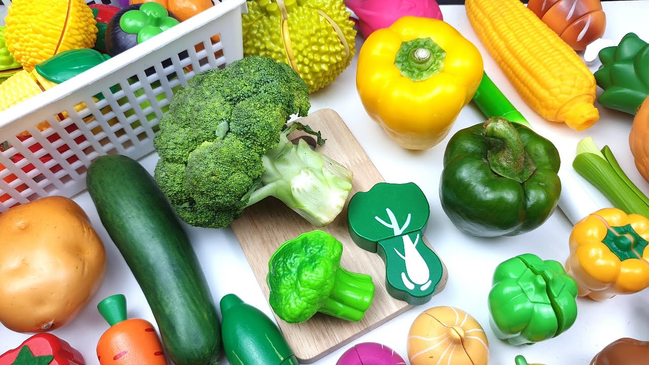 Satisfying Video Relaxing Real Broccoli, Bell Pepper Cutting Wooden Fruits and Vegetables ASMR