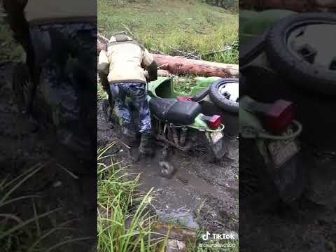 НЕМНОГО ЗАСТРЯЛ МОТОЦИКЛ УРАЛ #мото #урал #днепр #сколяской