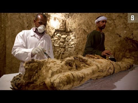 Video: Im Süden Ägyptens Haben Archäologen Einen Sarkophag Mit Einer Mumie - Alternative Ansicht