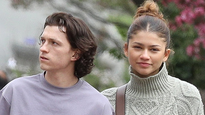 Zendaya and Tom Holland CUDDLE UP in Boston