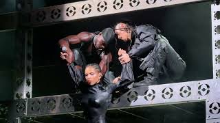 Celebrity FKA twigs - Perfect Stranger (Live) Ladyland 2025 NYC Profile