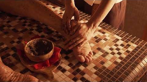 Indulge in Self-Care! Choose the THAIco Organic Scrub & Vichy Shower Treatment!