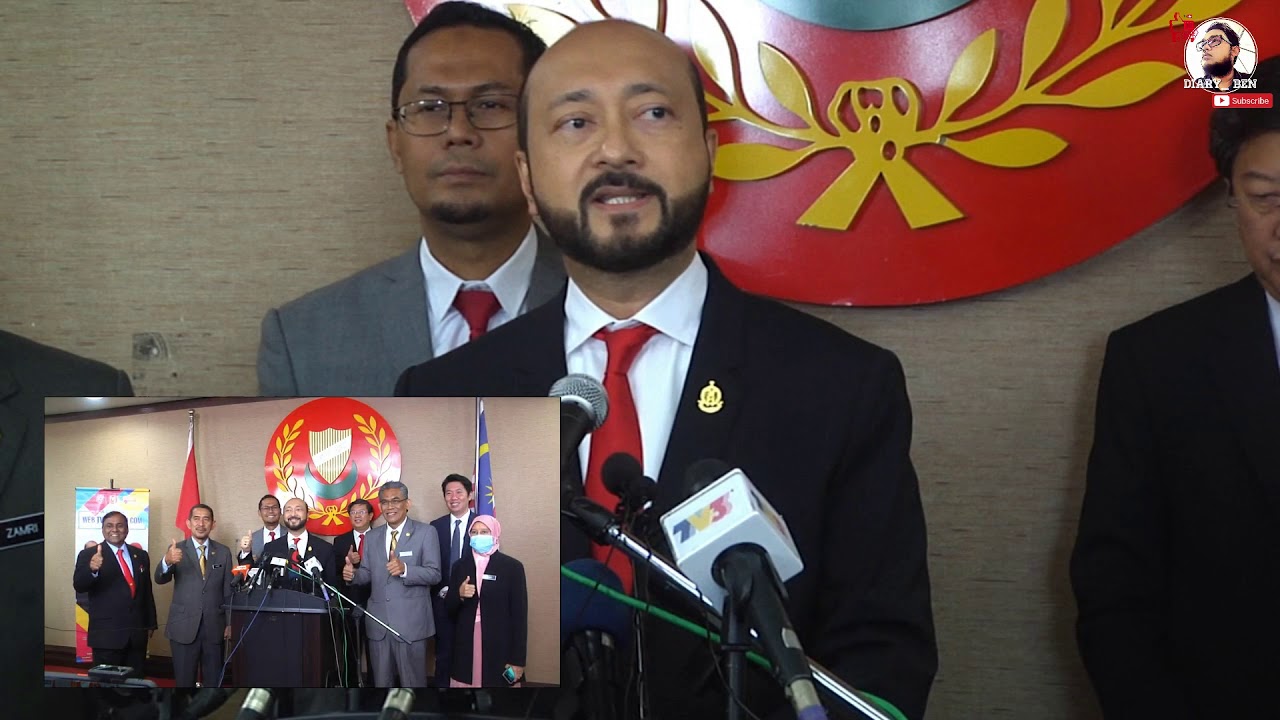 Saya Masih Menteri Besar Kedah - Mukhriz Mahathir - YouTube