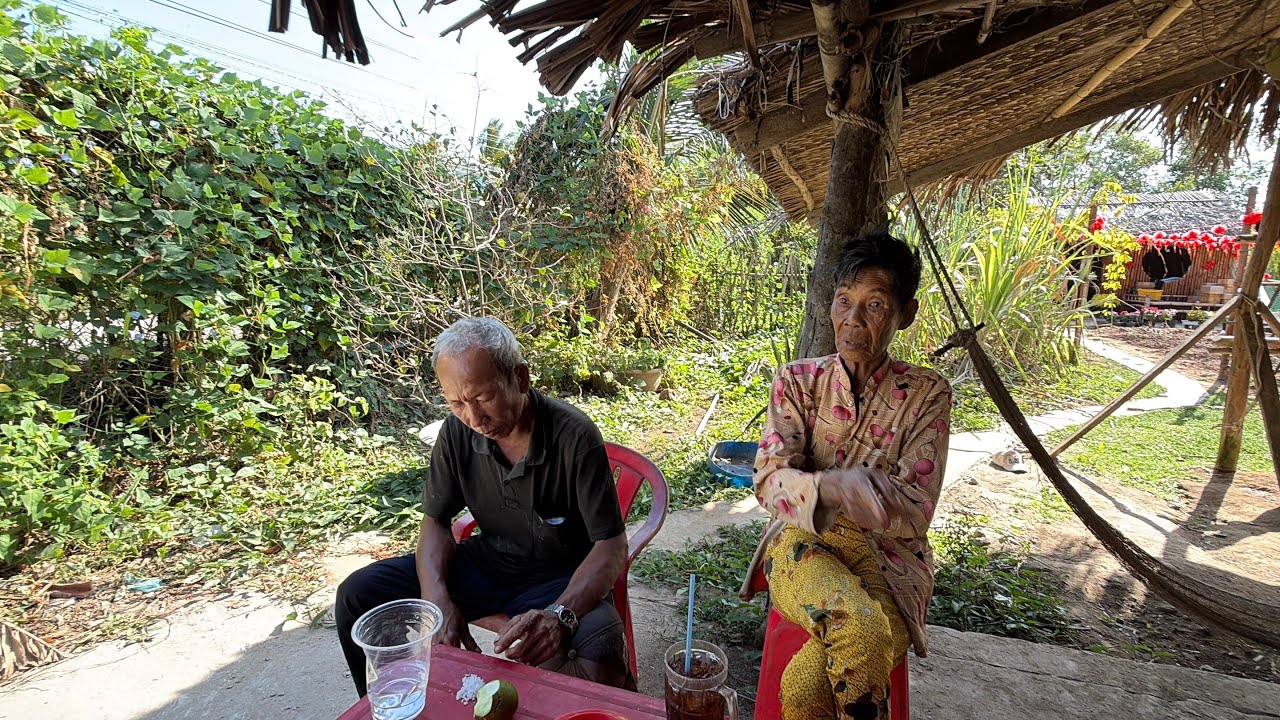 Có chuyện nữa rồi U75 hẹn riêng chưa mình ra sông cái làm gì đó giờ này mới về 